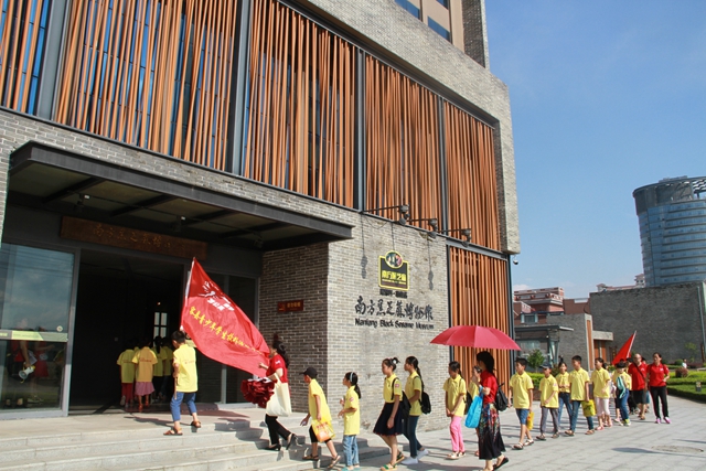 �����ǳ����������߽��Ϸ���֥�鲩��ݡ�������Ƽ �㣩.JPG