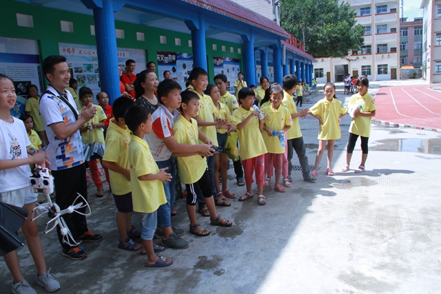 ����ְ��ֽ��ҷź�ģ�ɻ��У���ˬ�죡������Ƽ �㣩.JPG