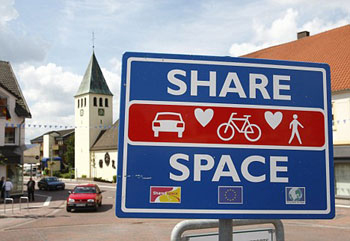 ���г�Ʒ������